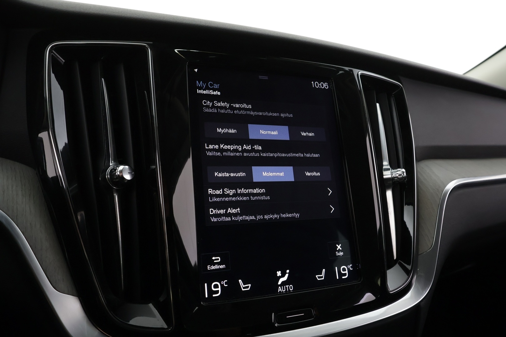 VOLVO V60 2019