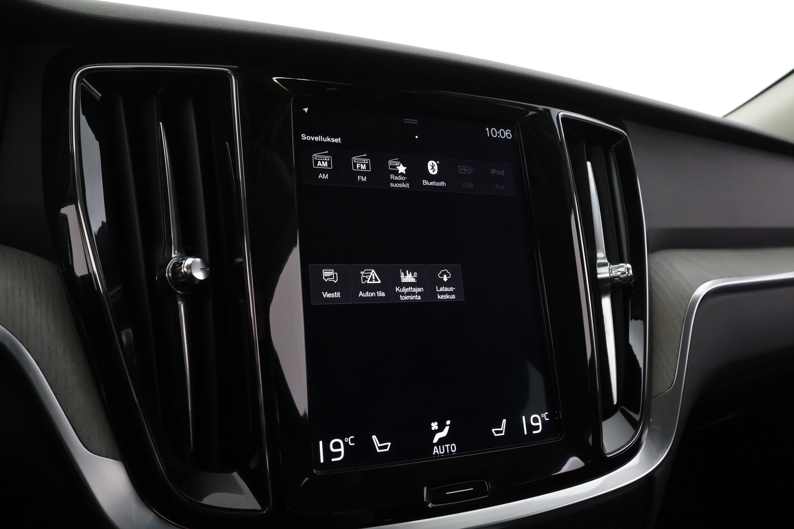 VOLVO V60 2019