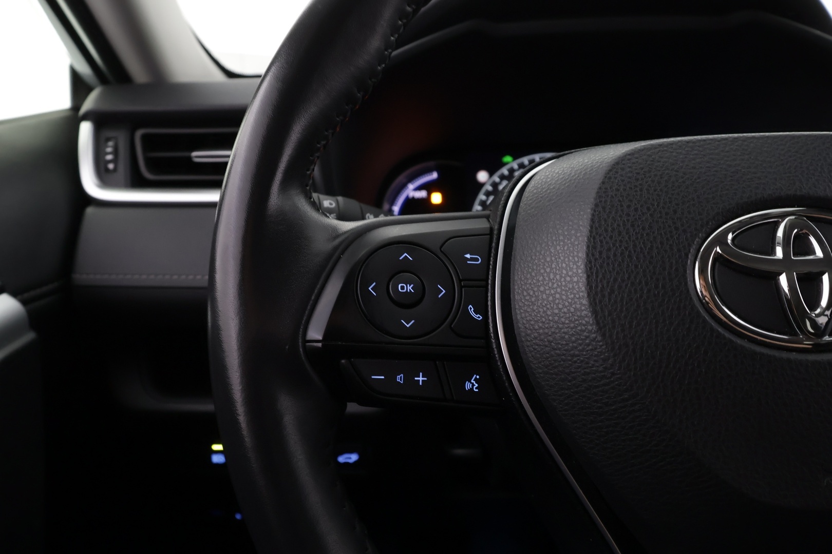 TOYOTA RAV4 2019