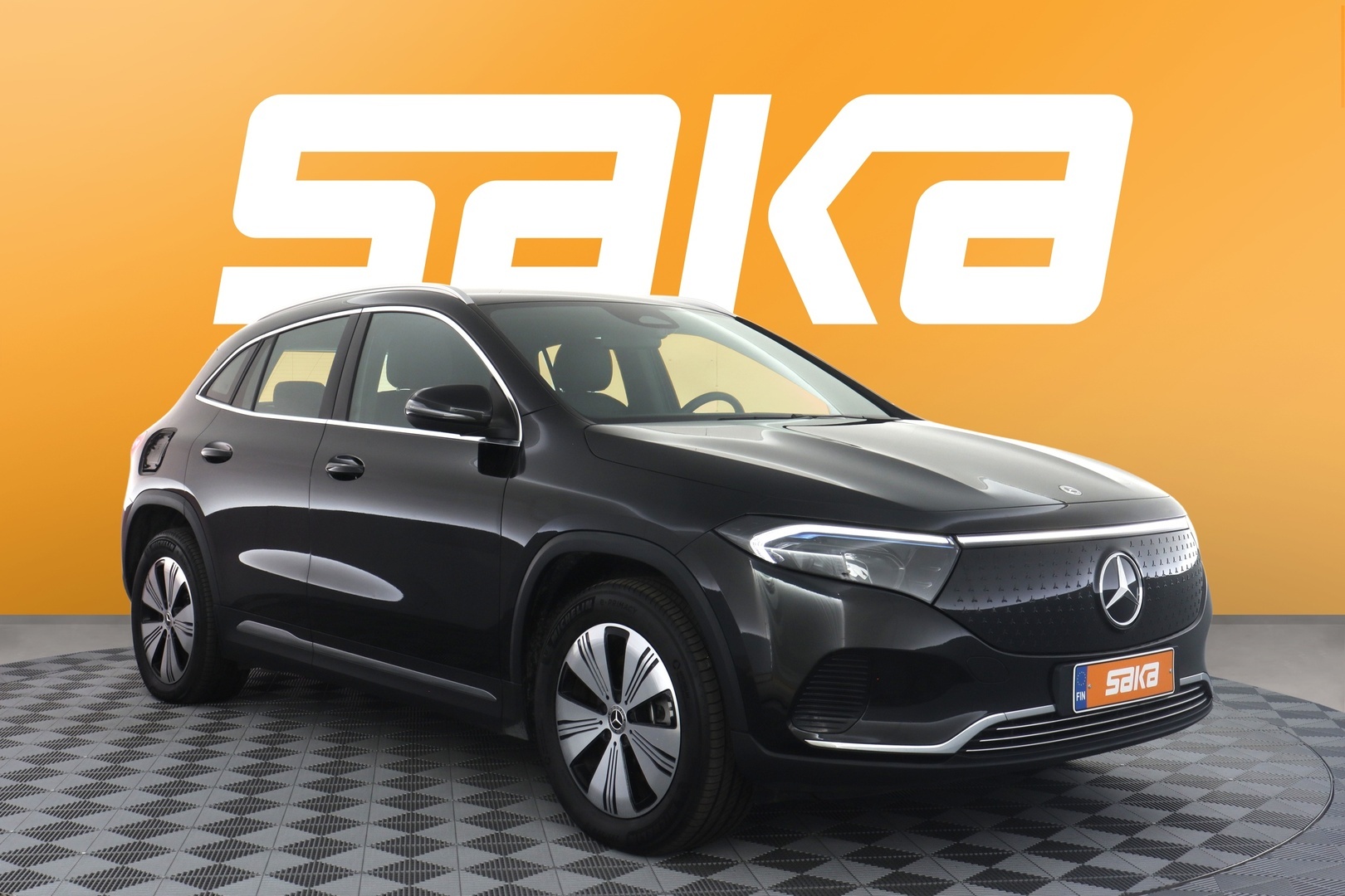 MERCEDES-BENZ EQA 2025