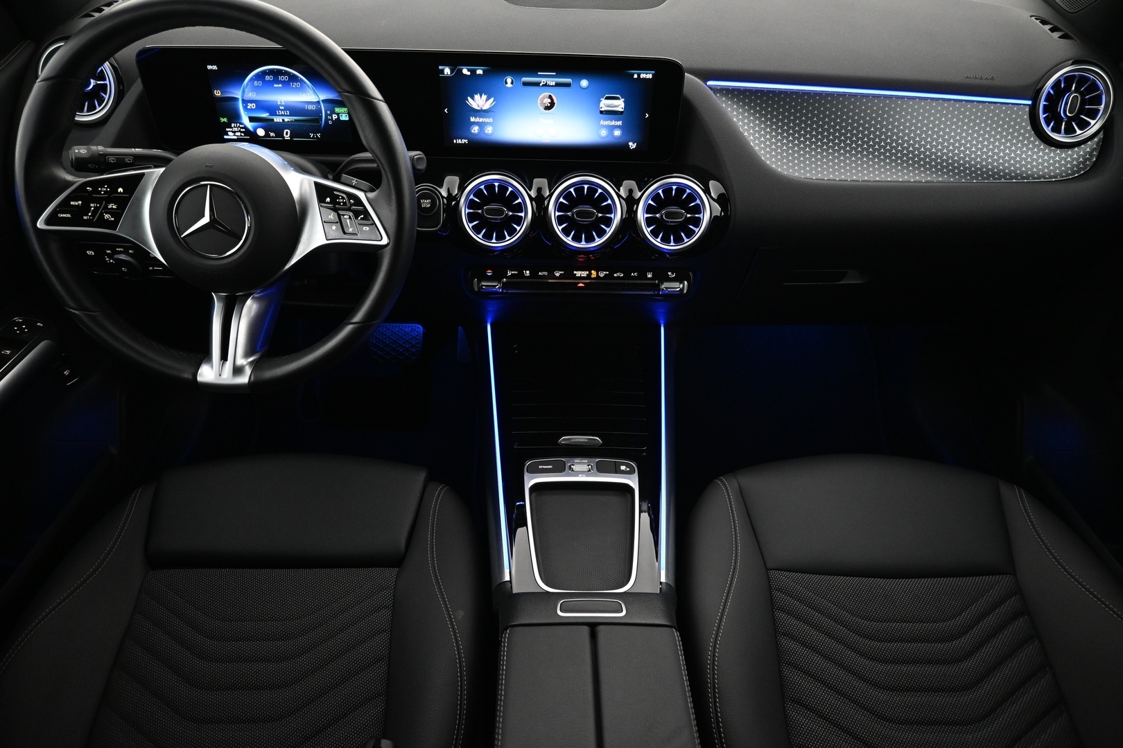 MERCEDES-BENZ EQA 2025