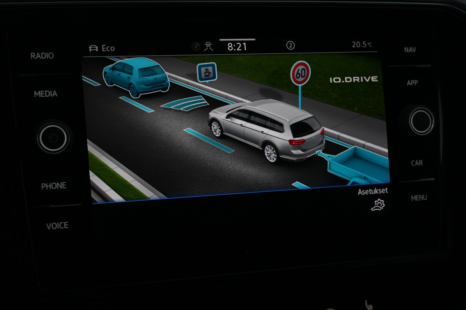 VOLKSWAGEN Passat 2022