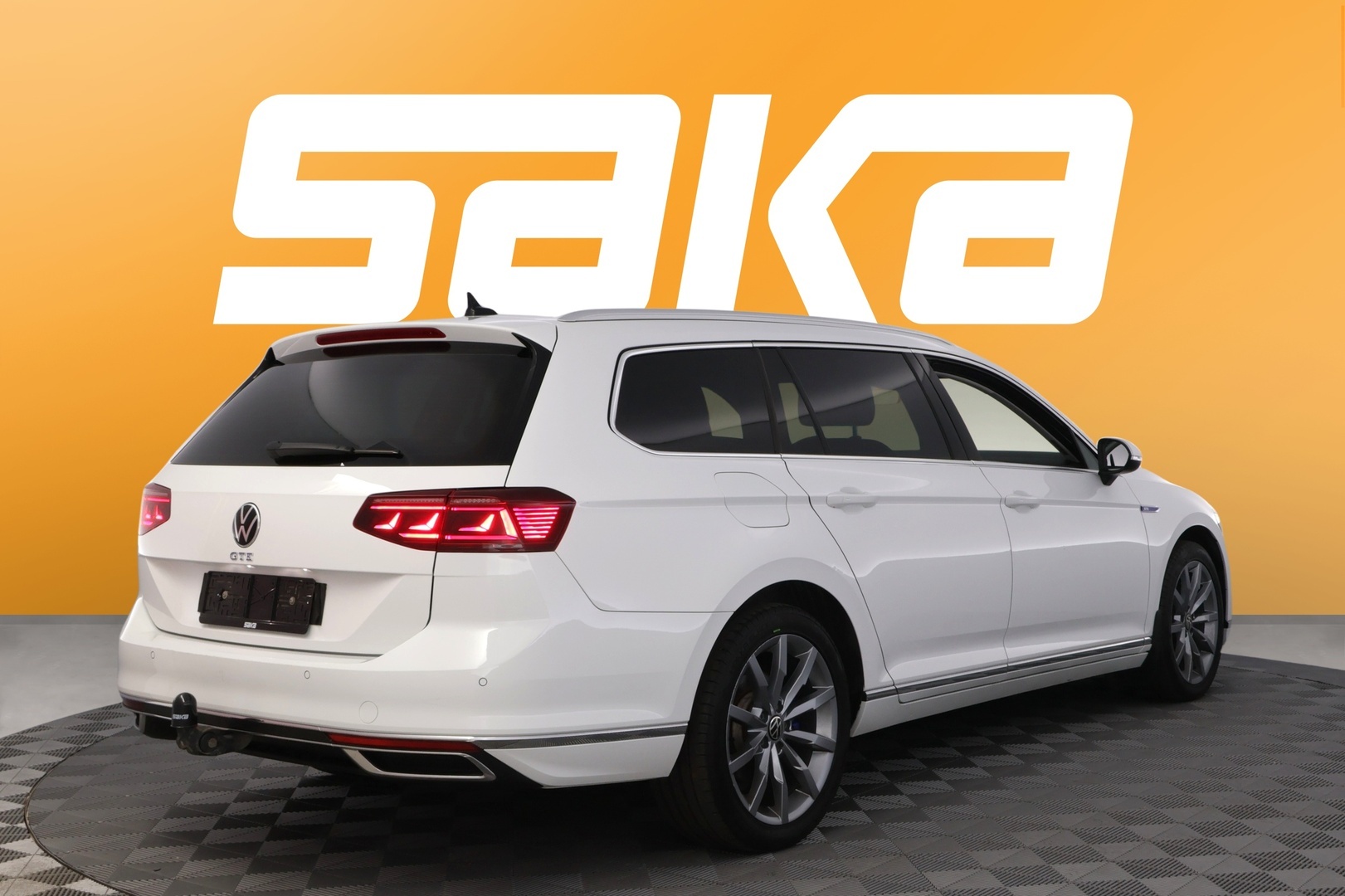 VOLKSWAGEN Passat 2022