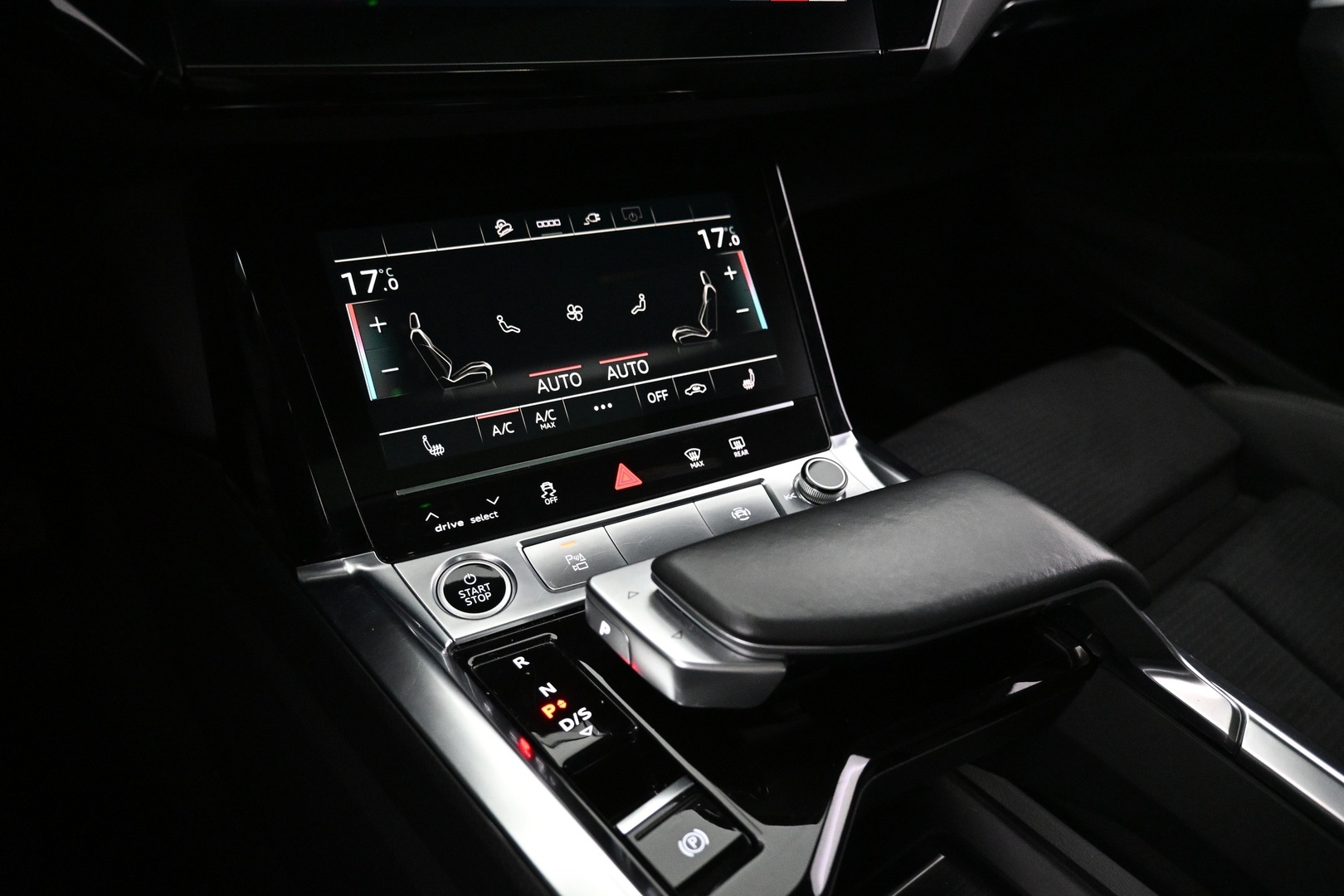 AUDI e-tron 2022