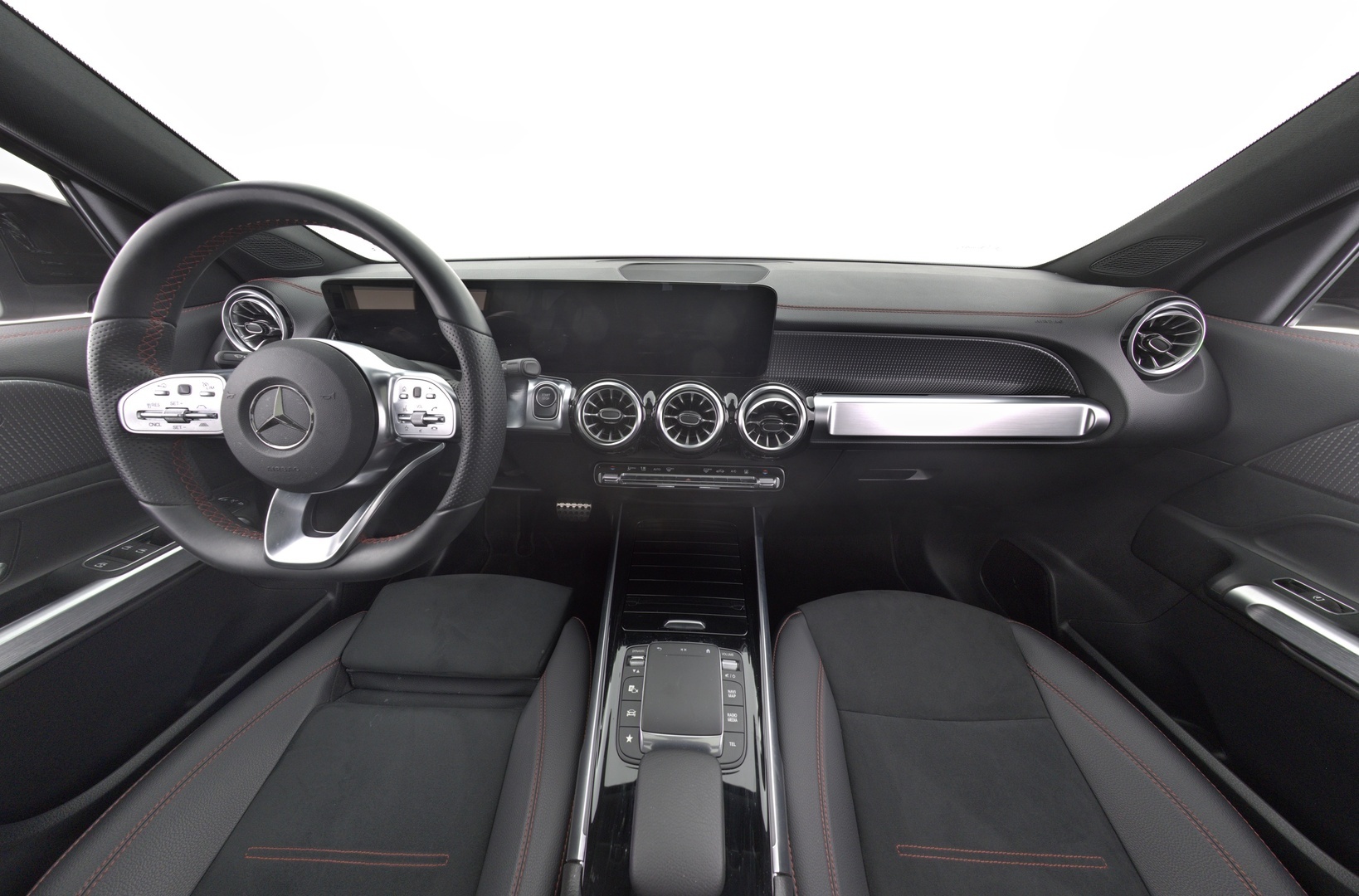 MERCEDES-BENZ EQB 2023