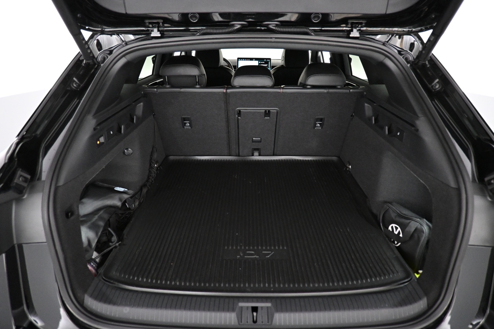 VOLKSWAGEN ID.7 2025