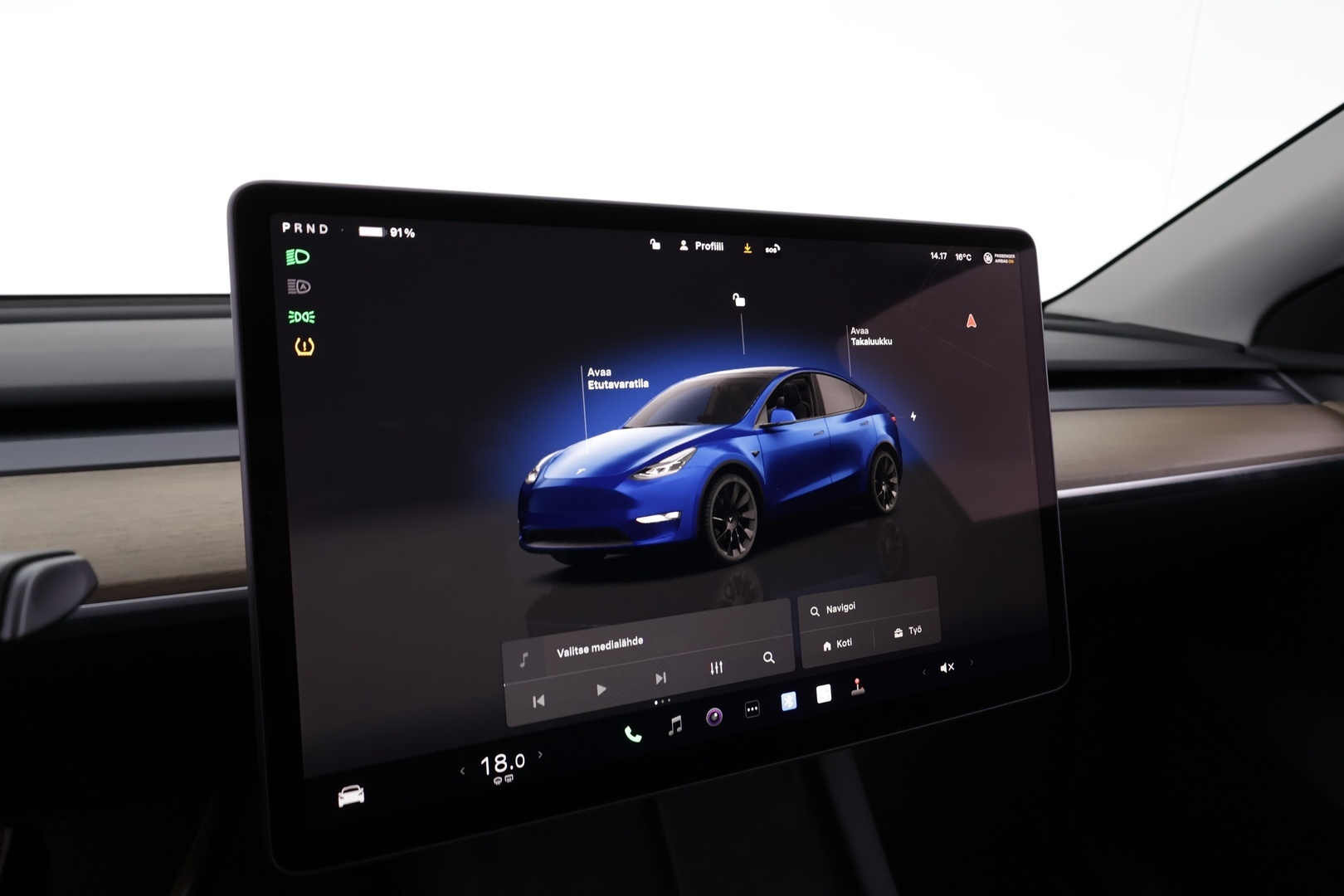 TESLA Model Y 2023