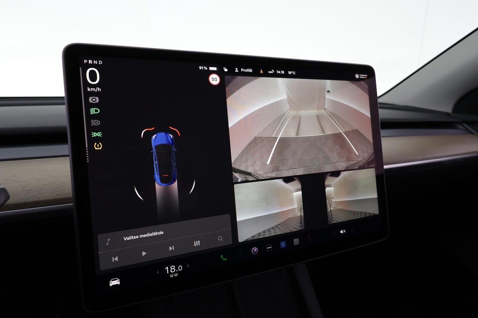 TESLA Model Y 2023