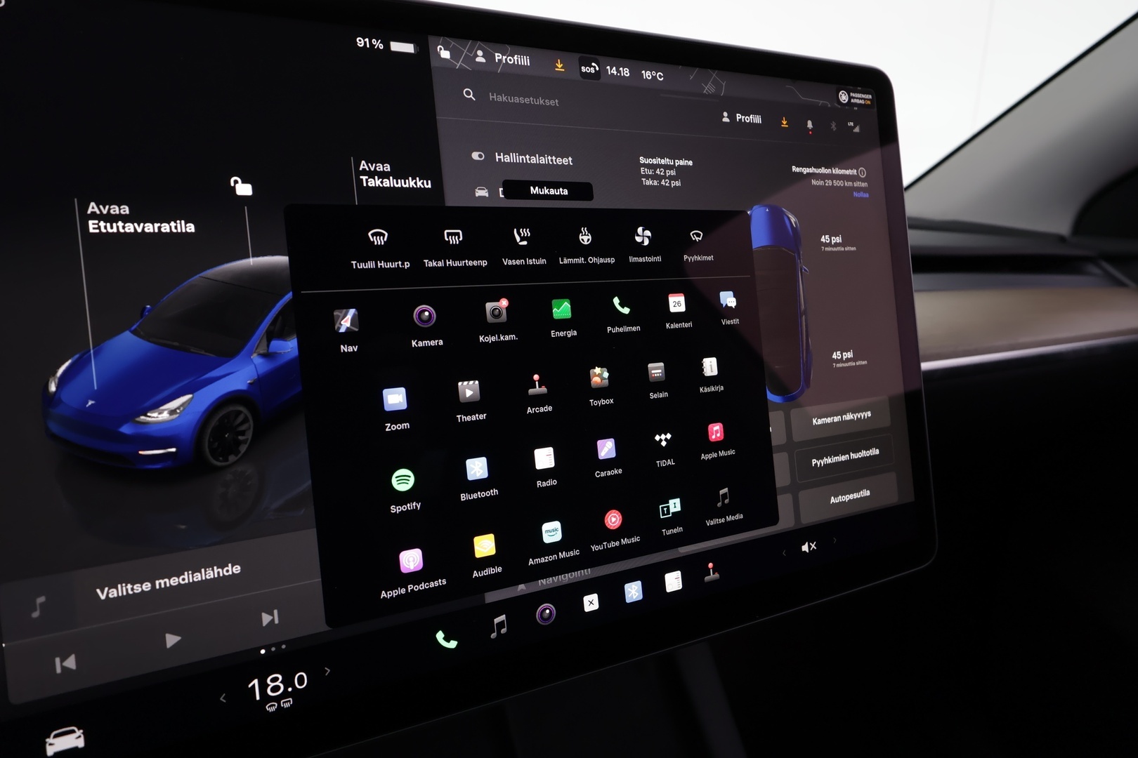 TESLA Model Y 2023