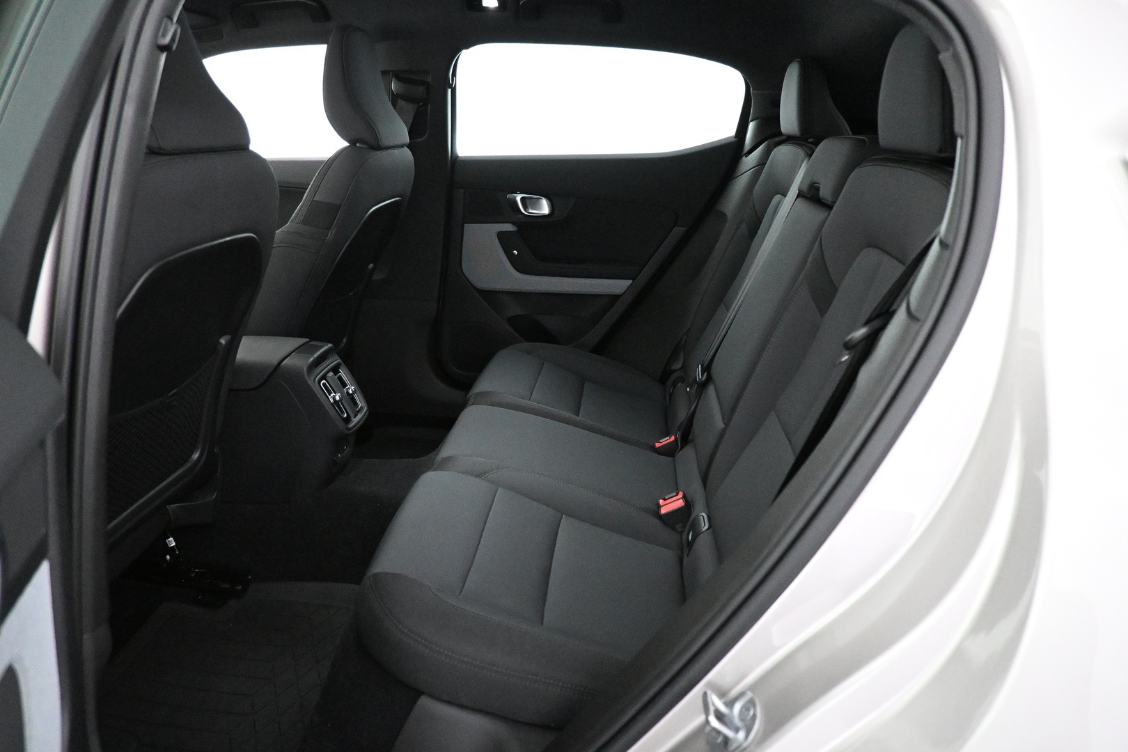 POLESTAR 2 2024