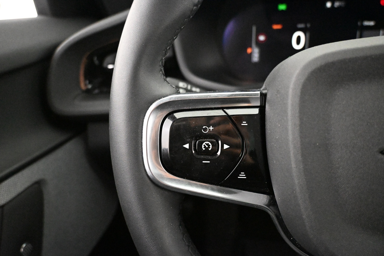 POLESTAR 2 2024