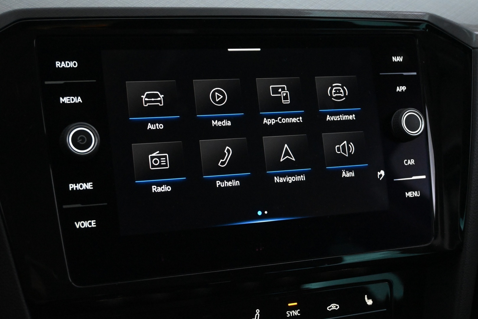 VOLKSWAGEN Passat 2022