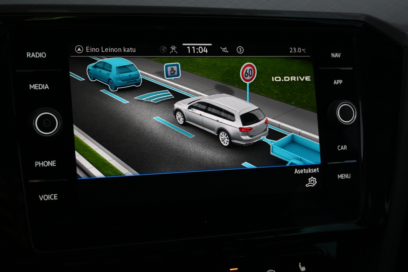 VOLKSWAGEN Passat 2022