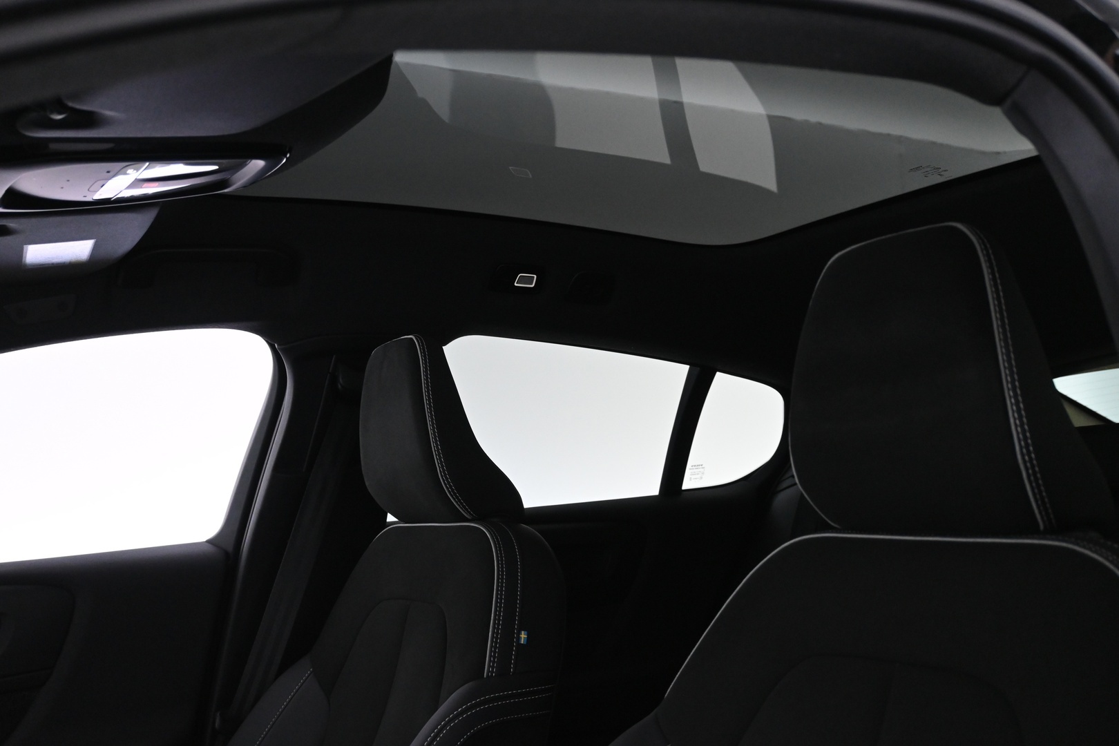 VOLVO C40 2023