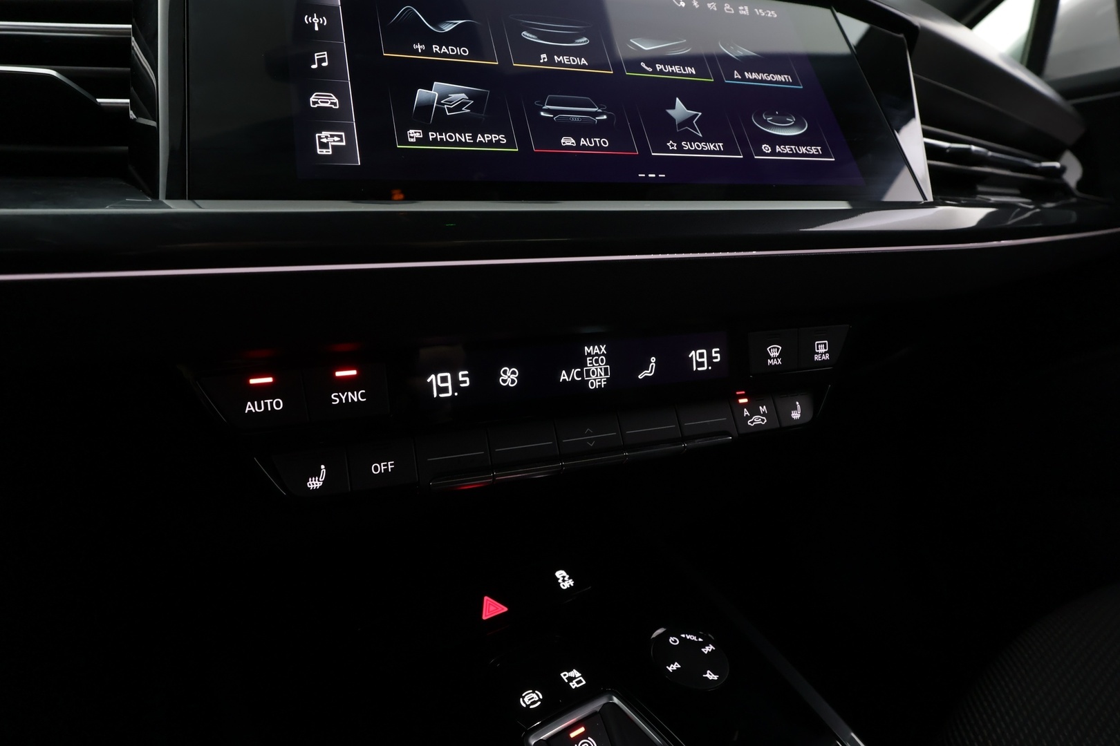 AUDI Q4 e-tron 2023