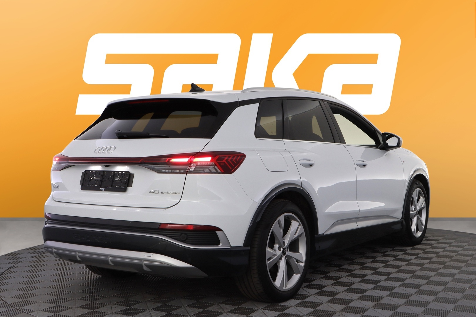 AUDI Q4 e-tron 2023