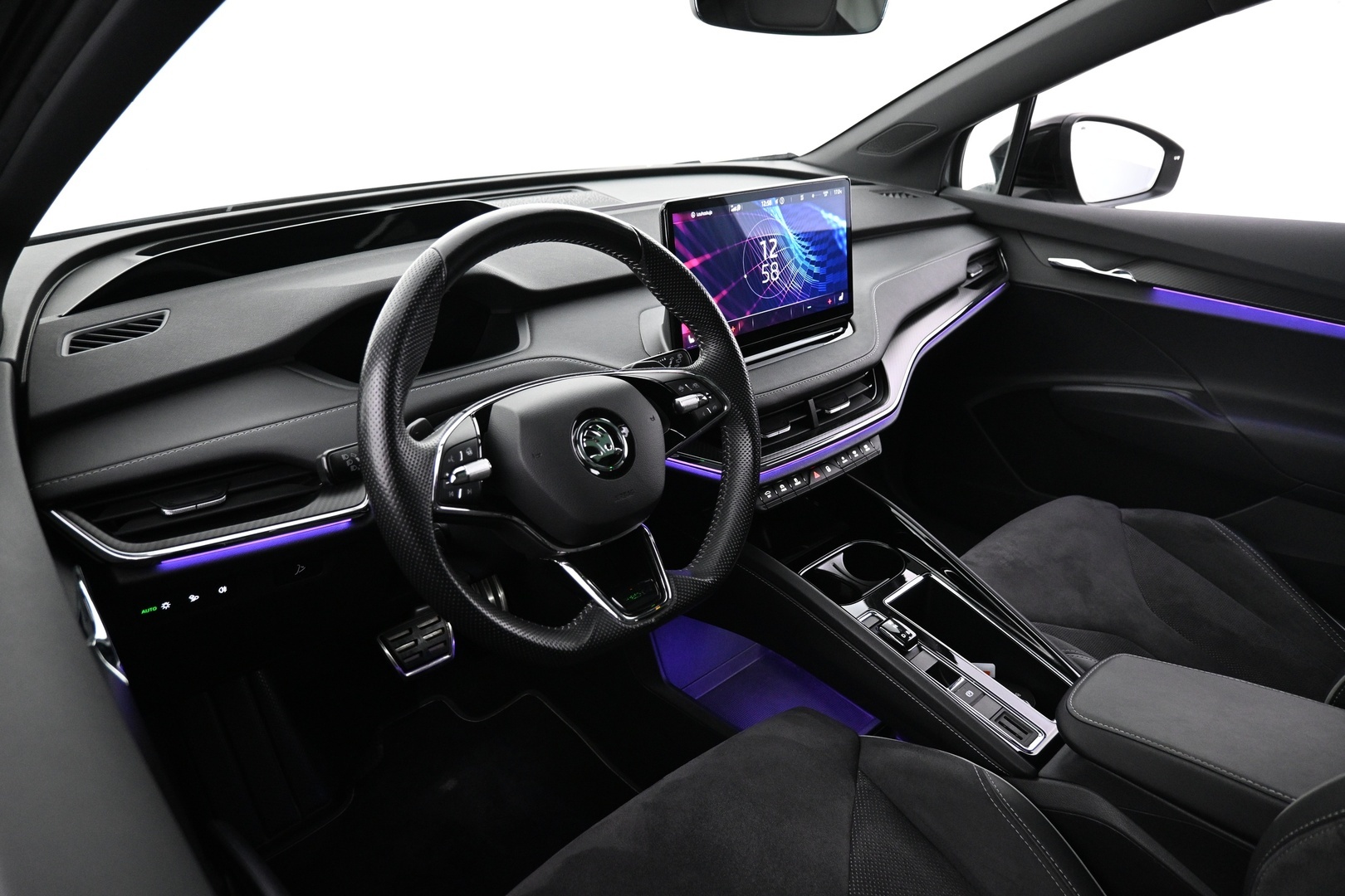 SKODA Enyaq 2023