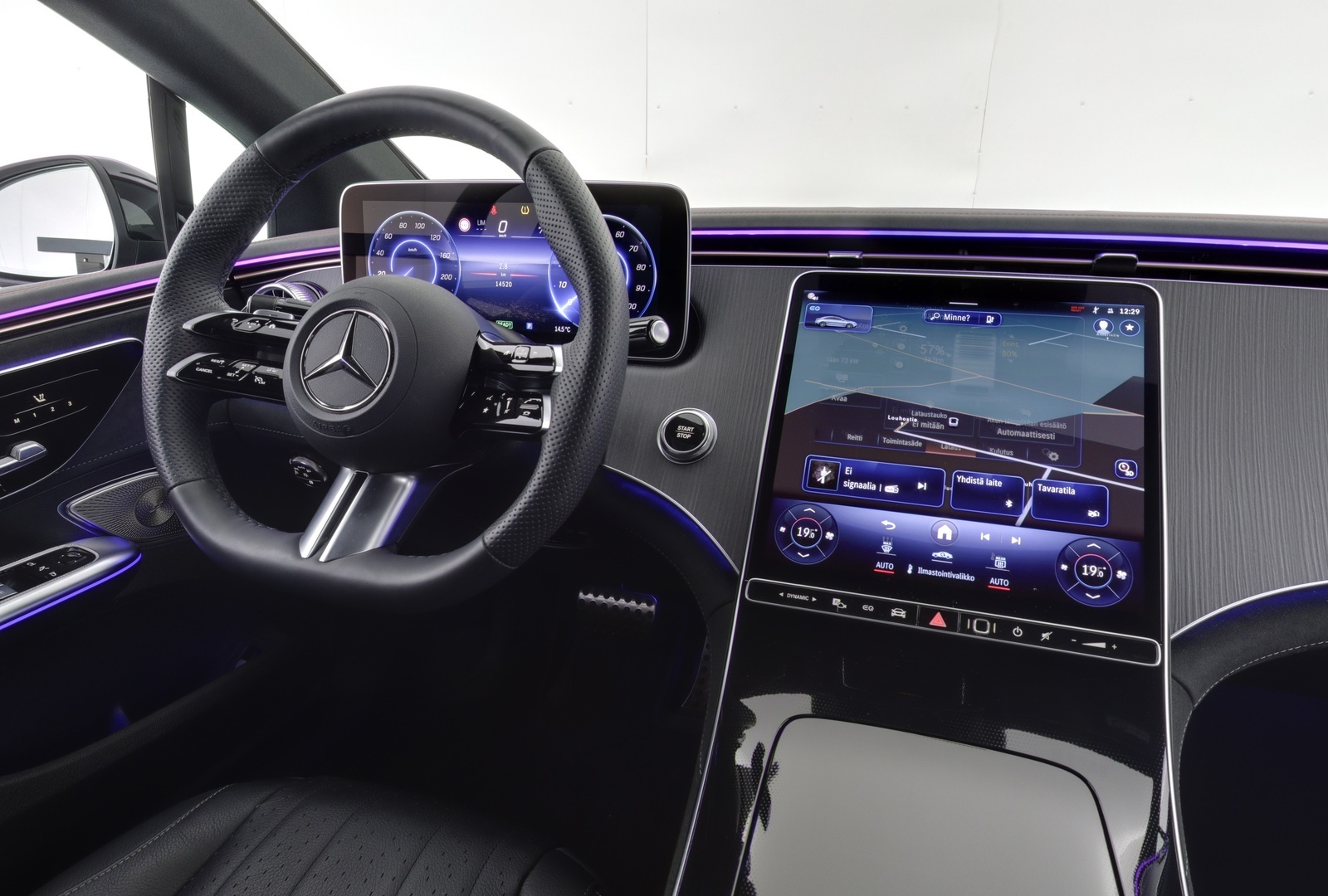 MERCEDES-BENZ EQE 2025