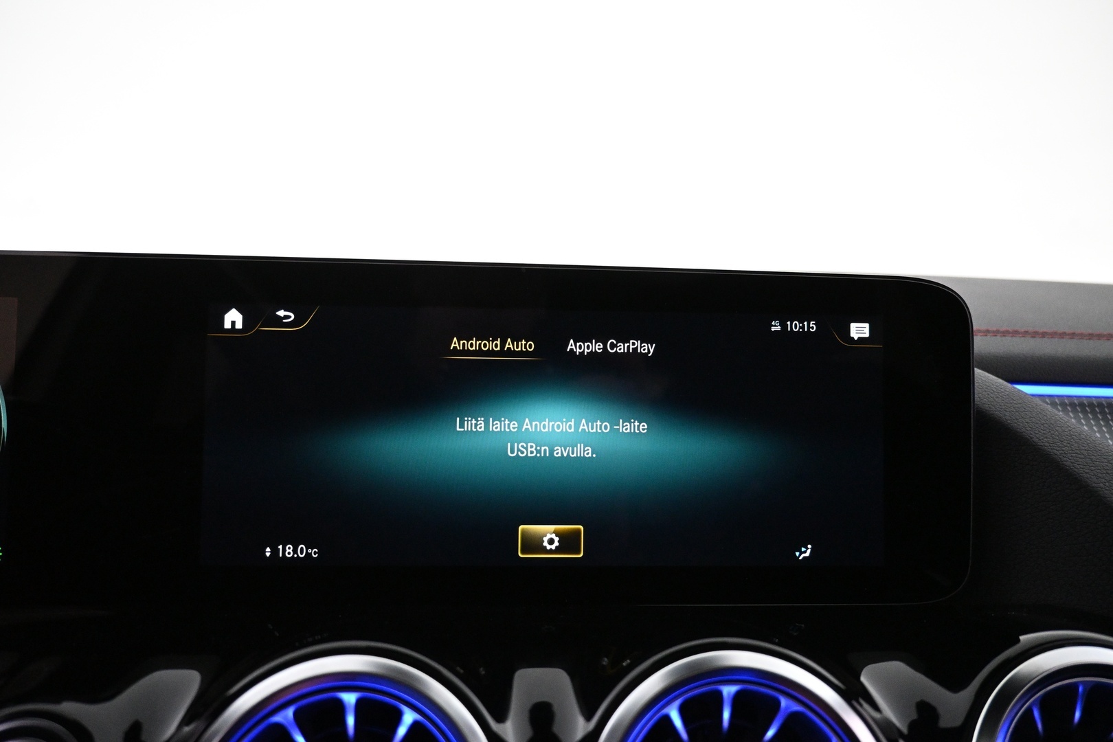 MERCEDES-BENZ EQA 2023