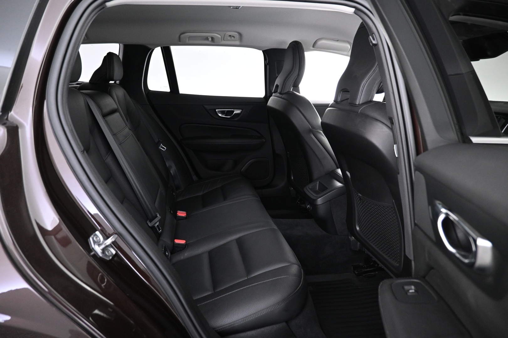 VOLVO V60 2020