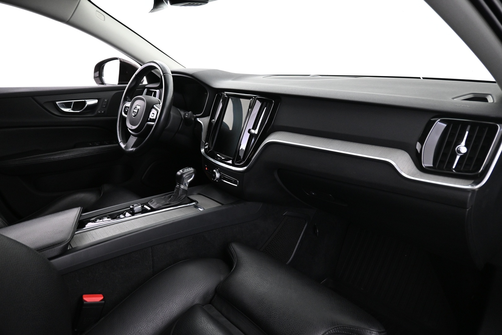 VOLVO V60 2020