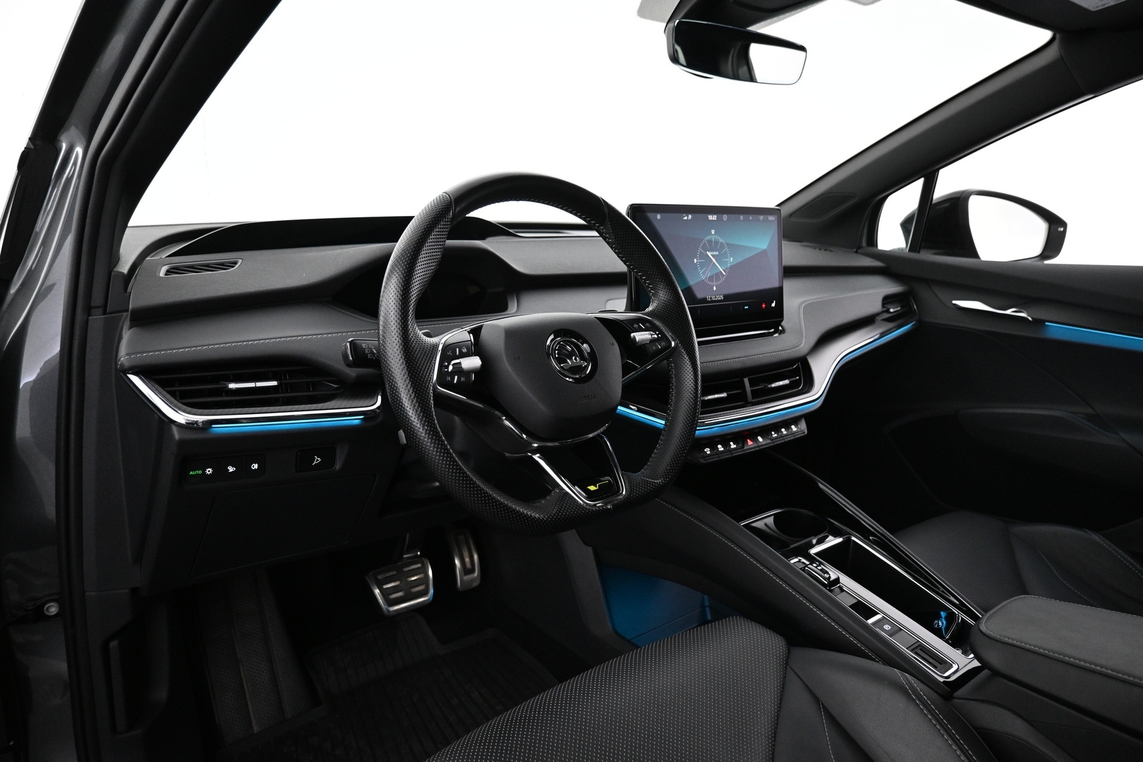 SKODA Enyaq 2023