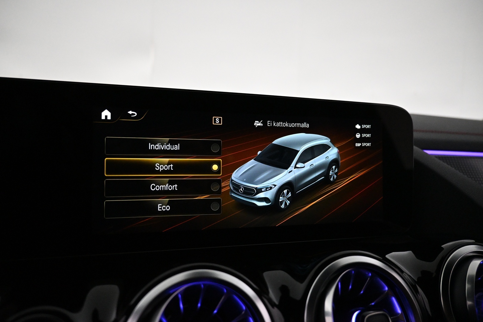 MERCEDES-BENZ EQA 2023