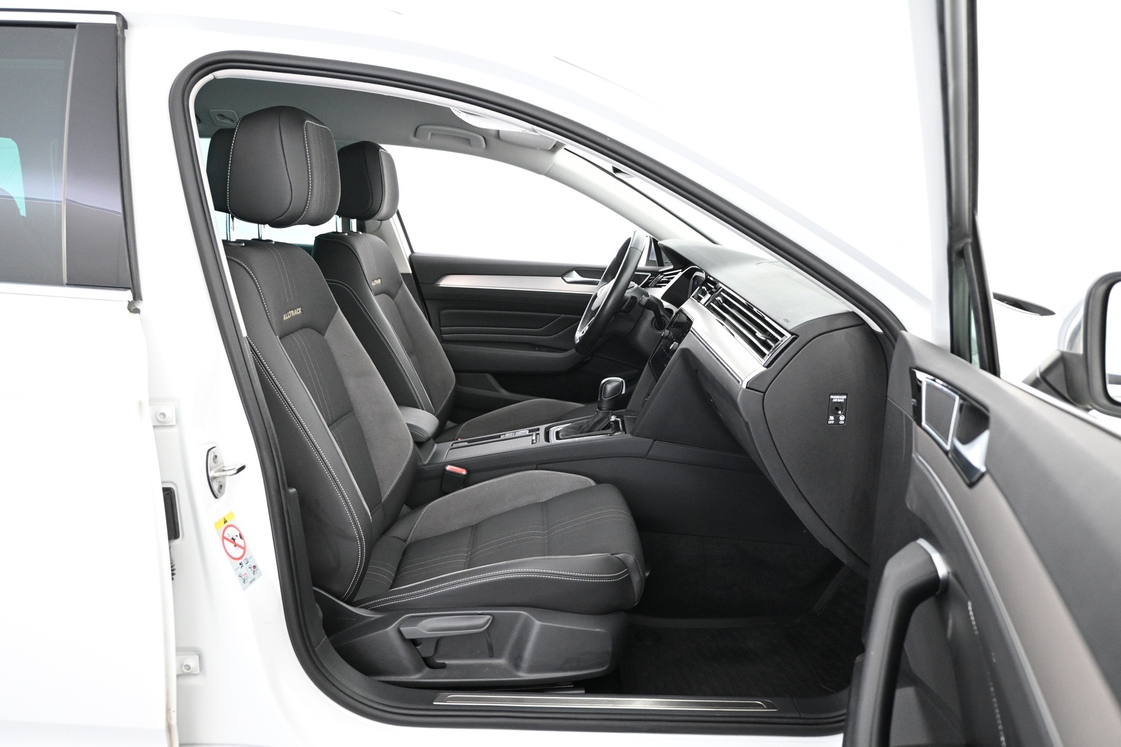 VOLKSWAGEN Passat 2021