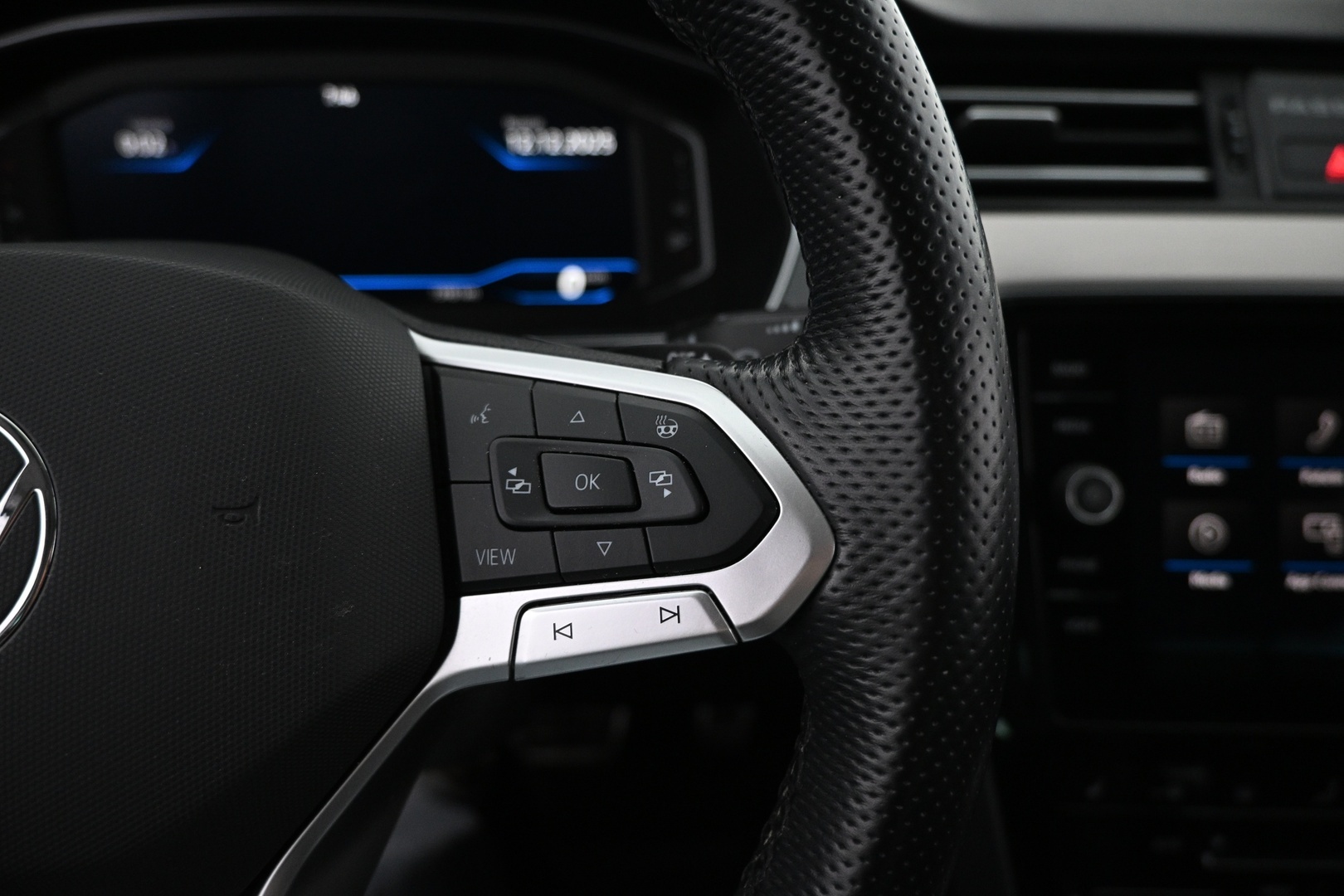 VOLKSWAGEN Passat 2021