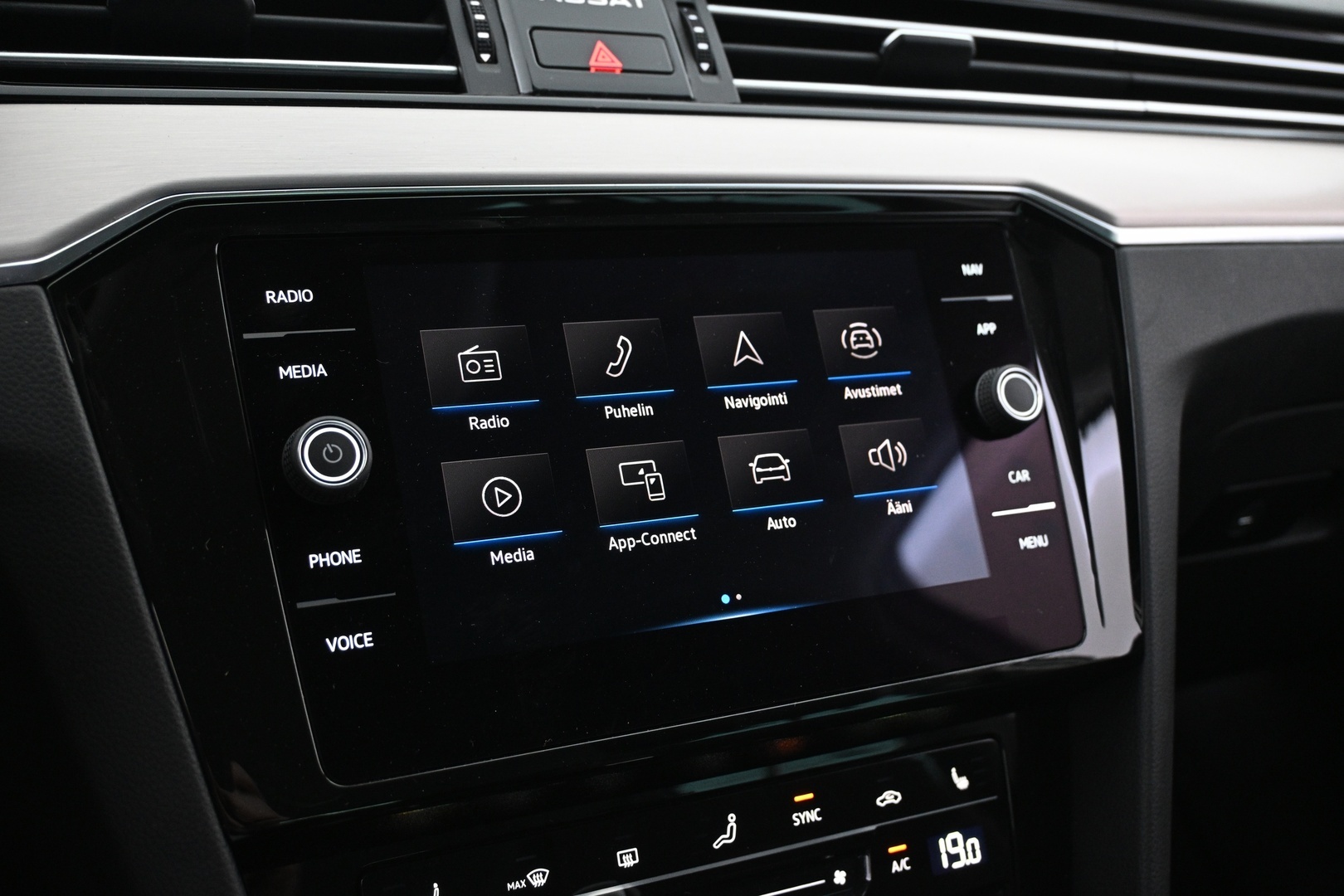 VOLKSWAGEN Passat 2021