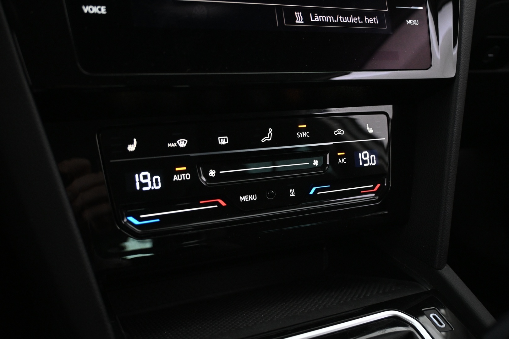 VOLKSWAGEN Passat 2021