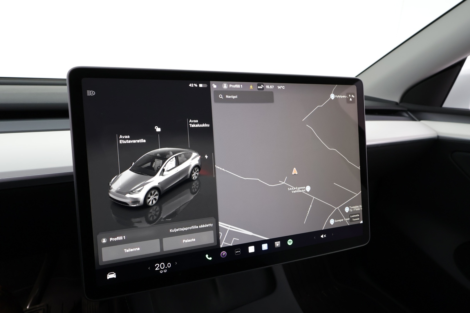 TESLA Model Y 2023