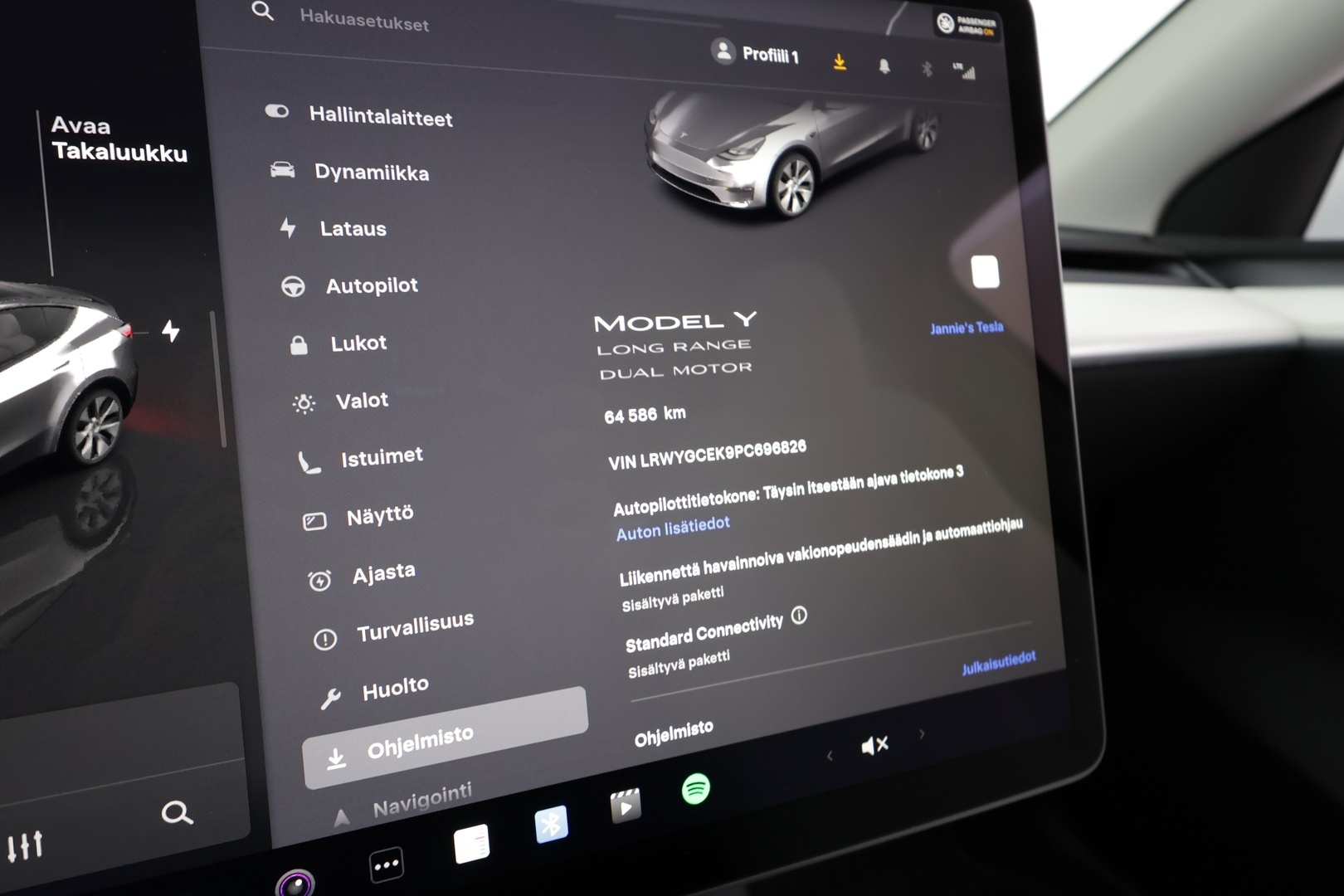 TESLA Model Y 2023