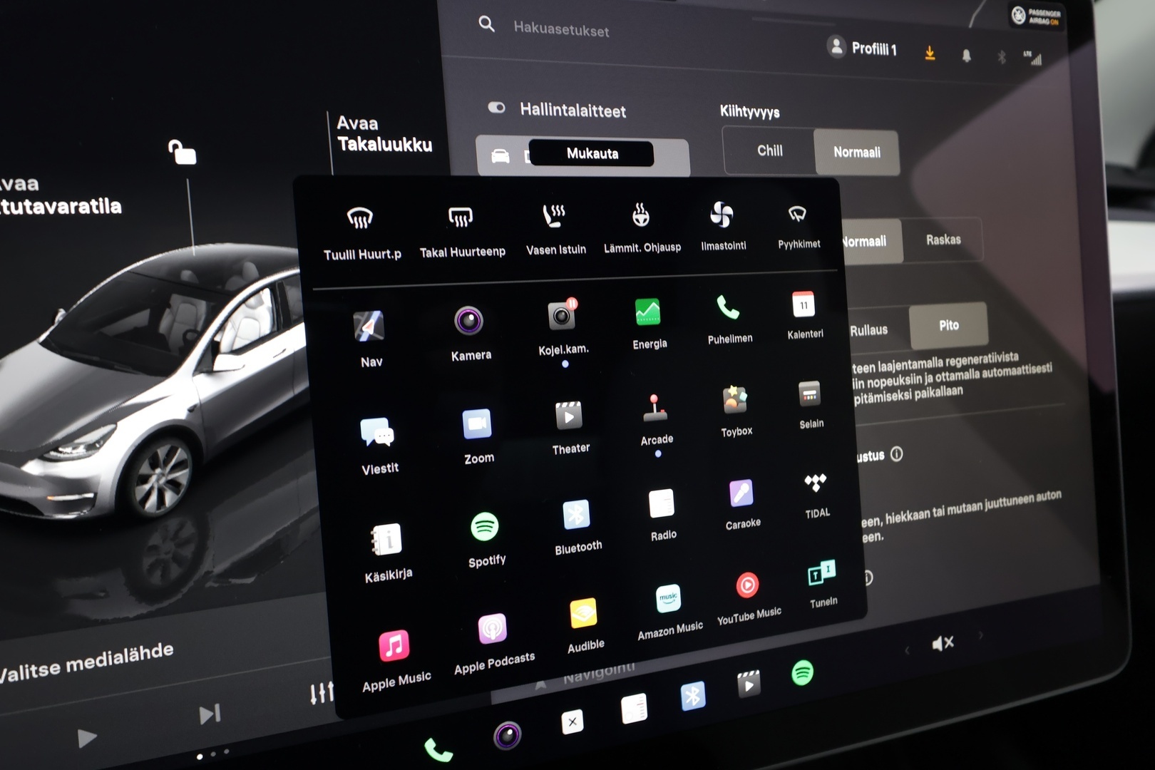 TESLA Model Y 2023