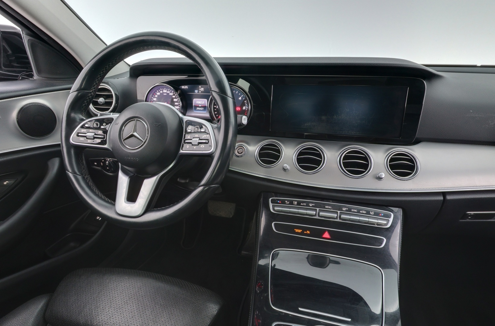 MERCEDES-BENZ E 2018
