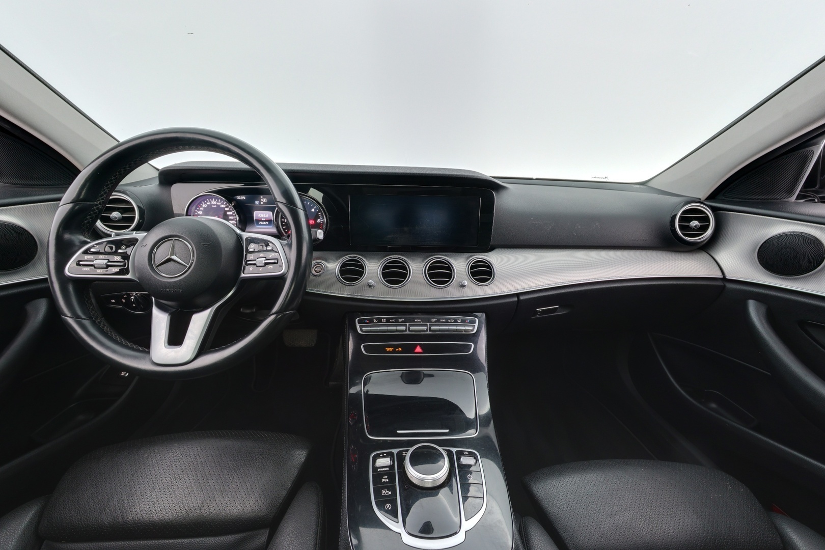 MERCEDES-BENZ E 2018