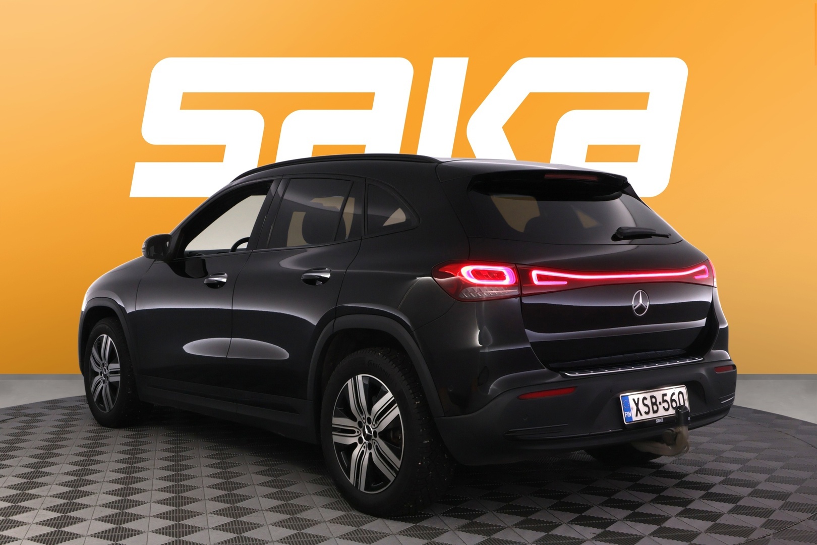 MERCEDES-BENZ EQA 2024