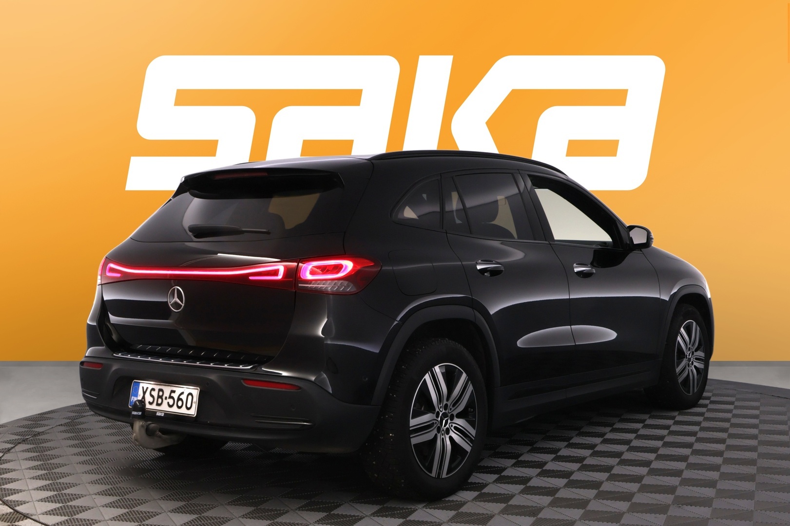 MERCEDES-BENZ EQA 2024