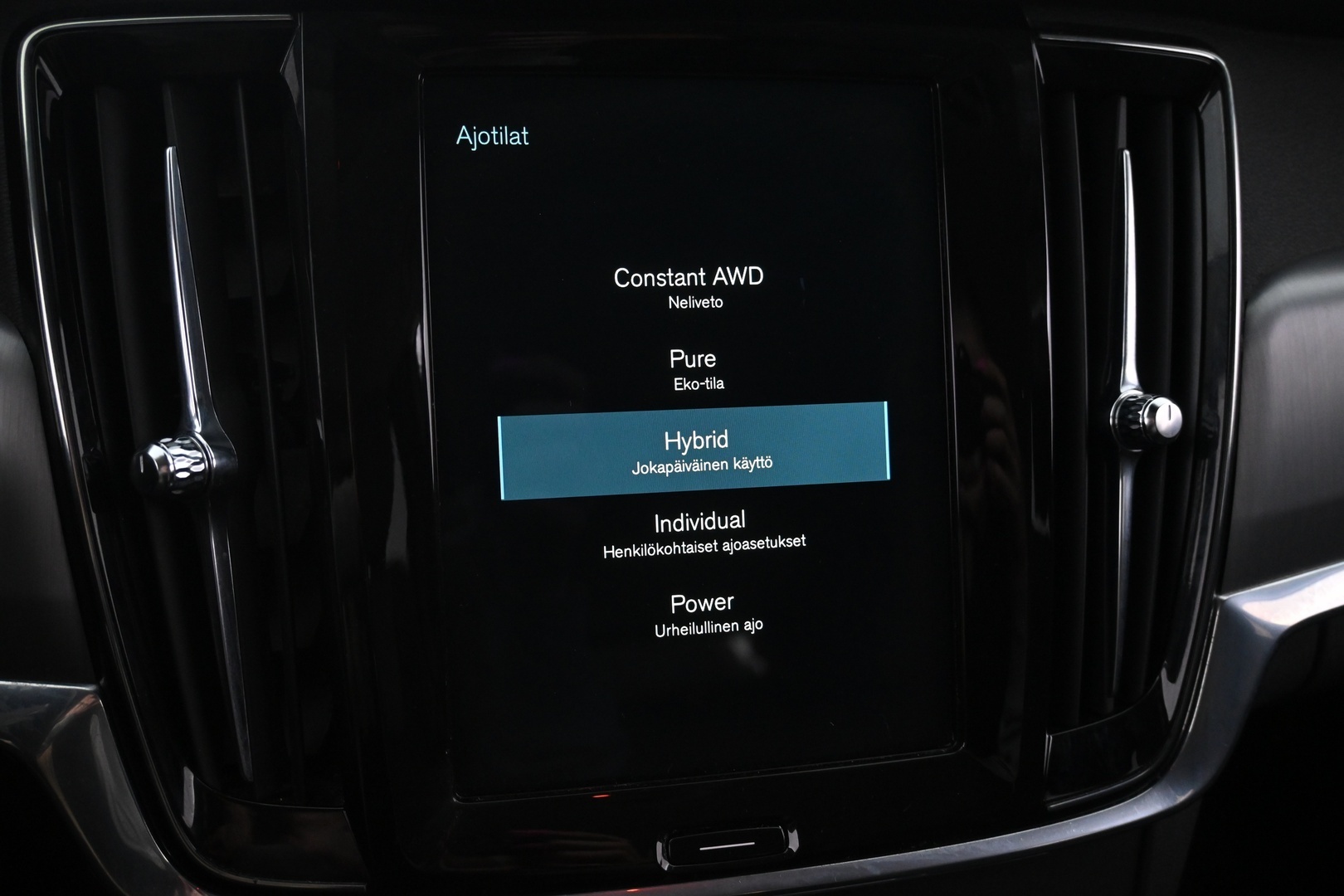 VOLVO V90 2020