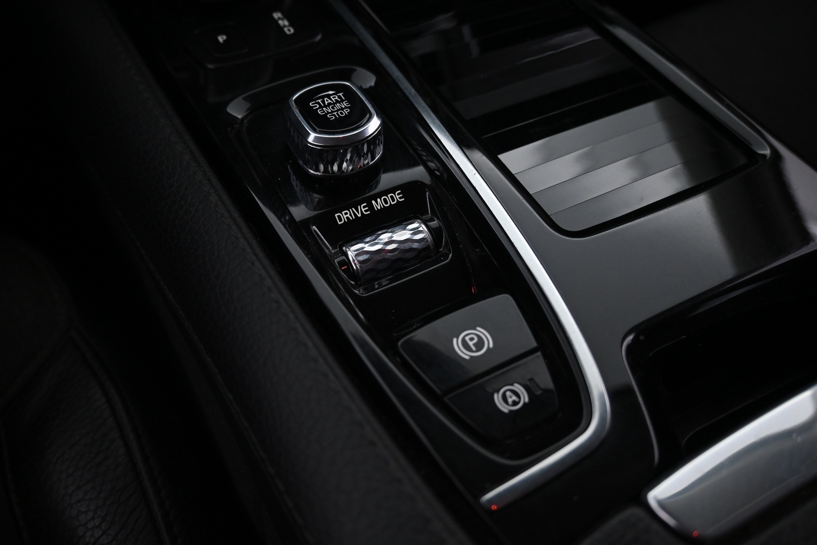 VOLVO V90 2020