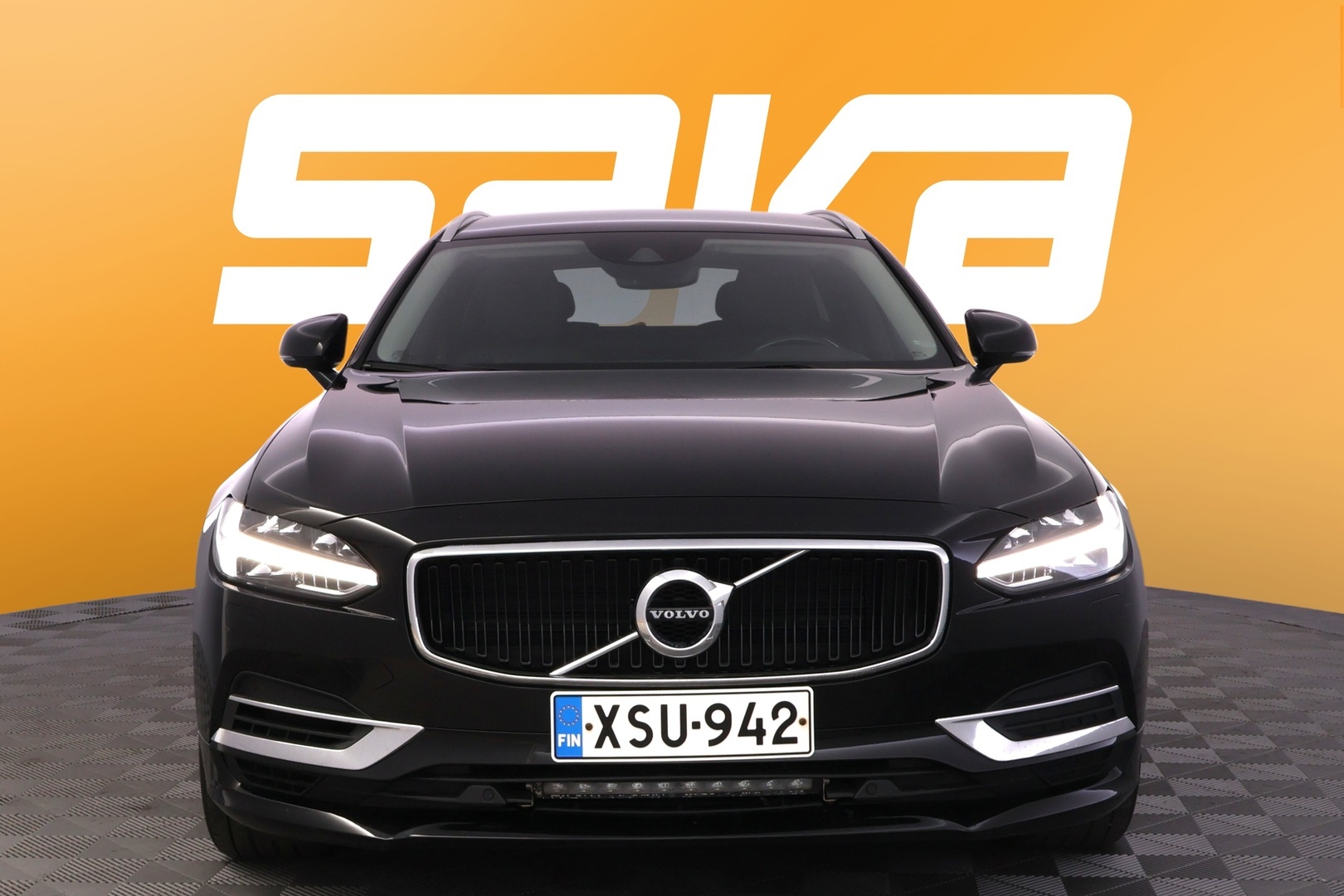 VOLVO V90 2020