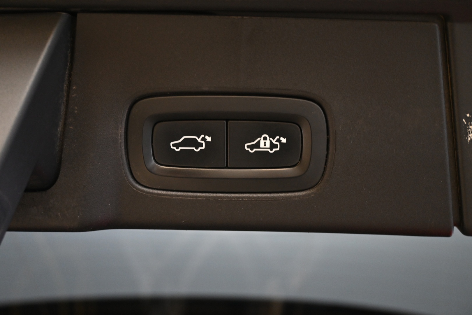 VOLVO V90 2020