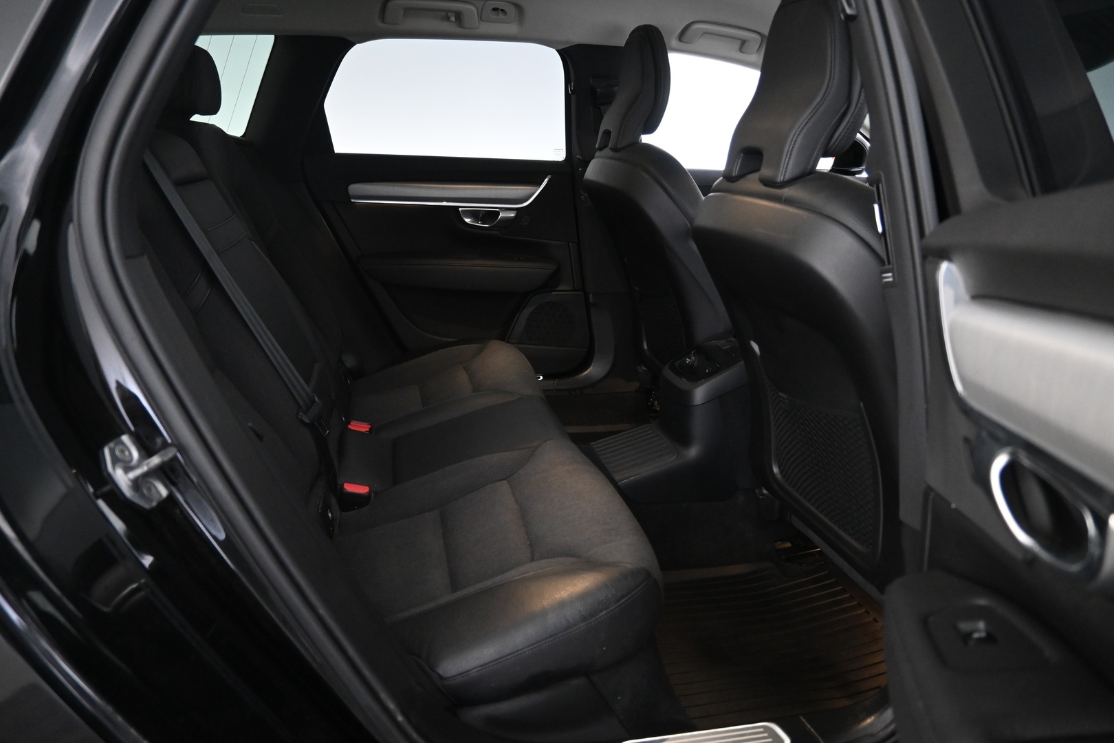VOLVO V90 2020