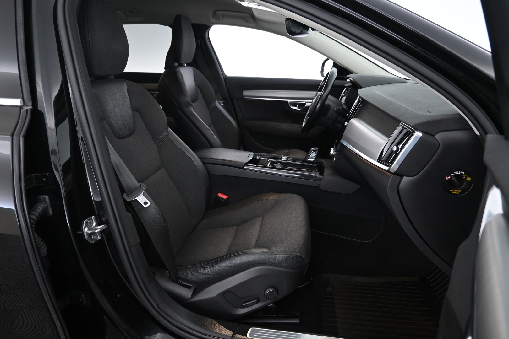 VOLVO V90 2020