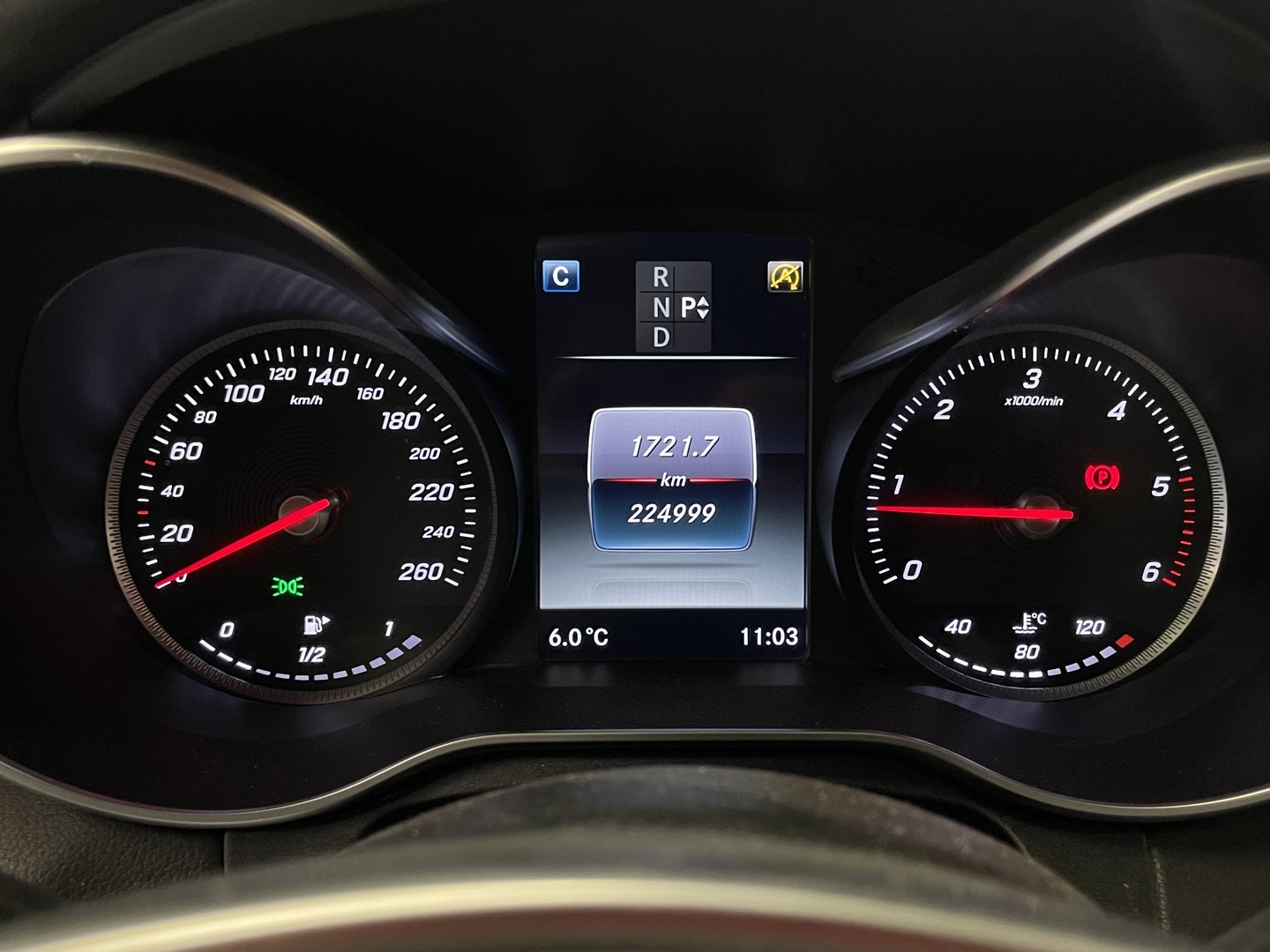 MERCEDES-BENZ C 2016