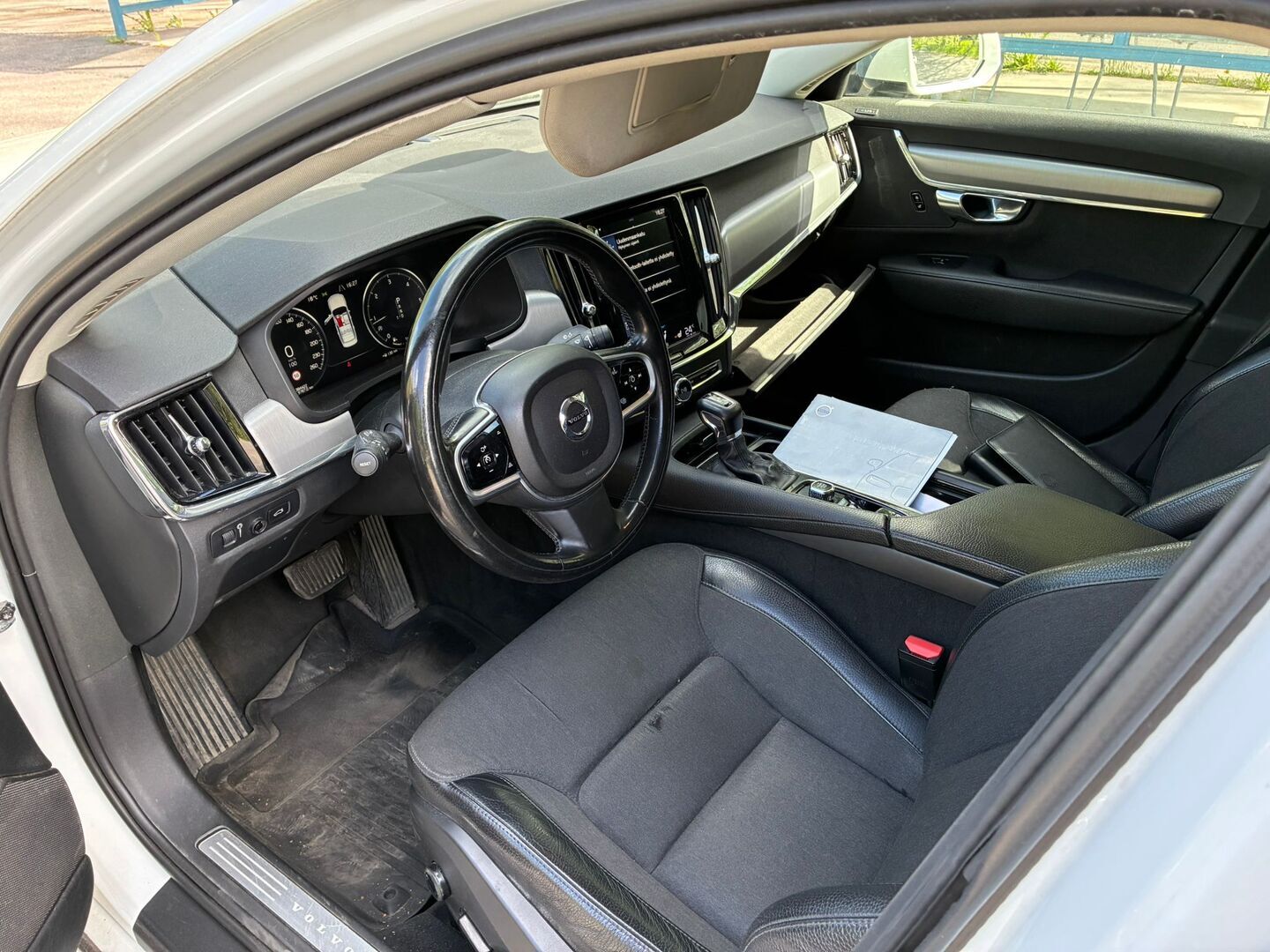 VOLVO S90 2019