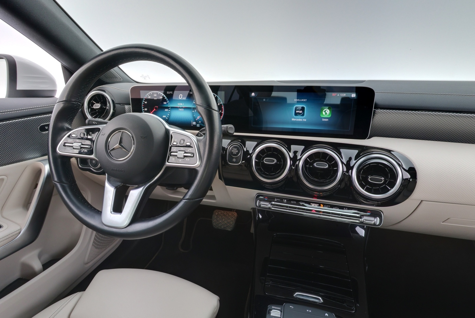 MERCEDES-BENZ CLA 2020