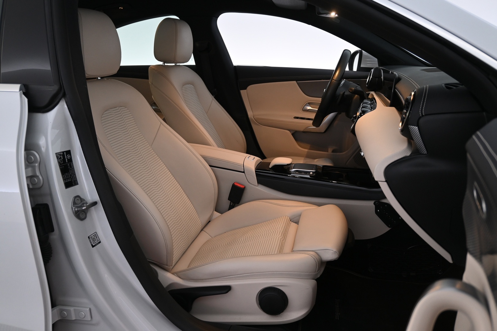 MERCEDES-BENZ CLA 2020