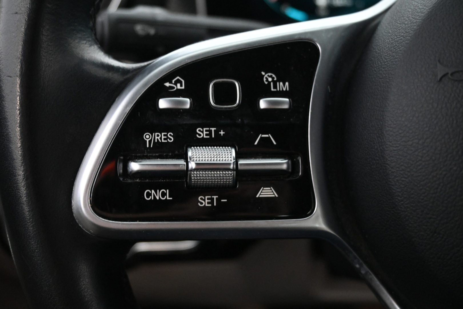 MERCEDES-BENZ CLA 2020