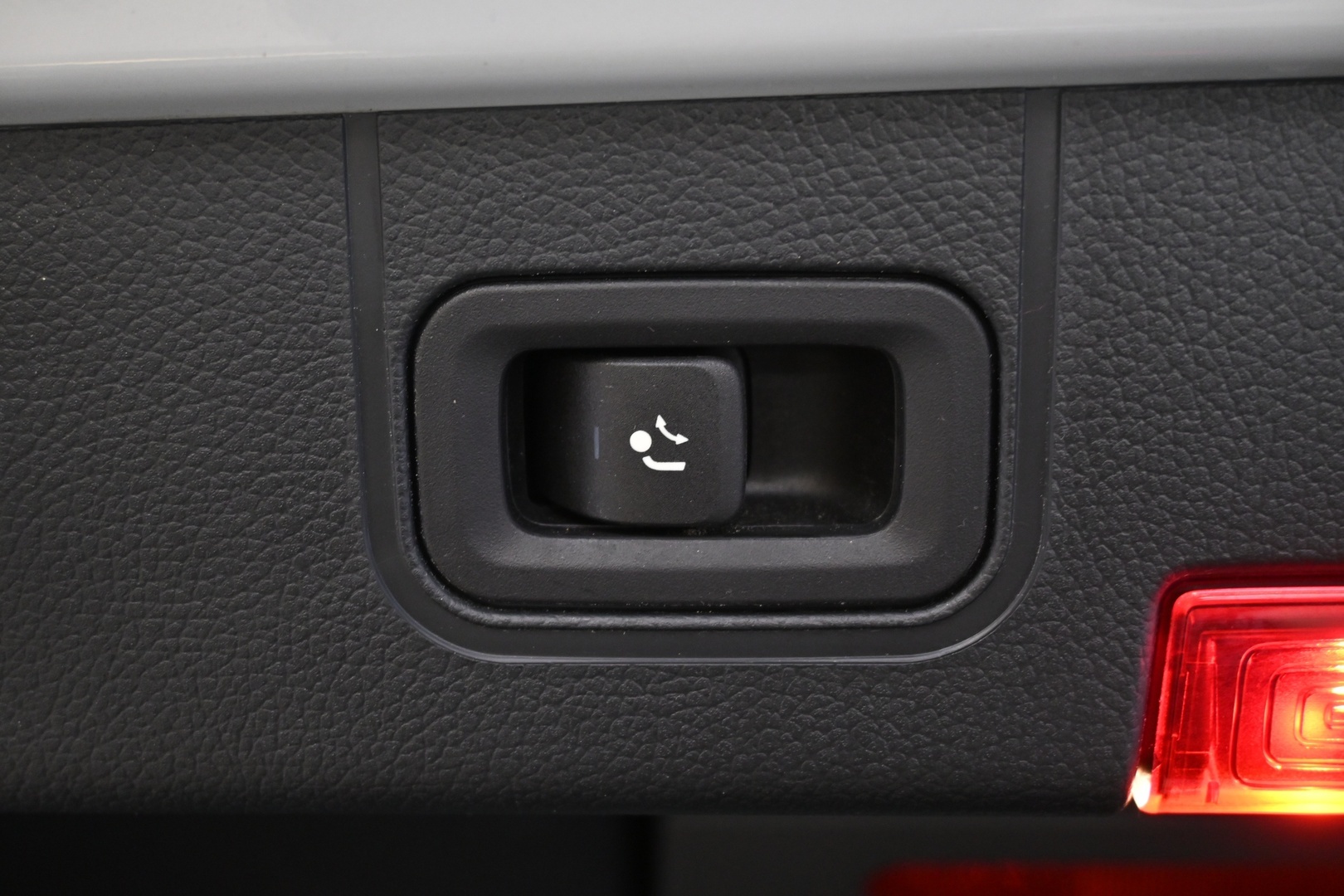 MERCEDES-BENZ CLA 2020